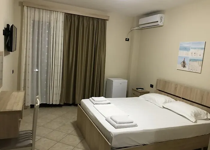 Отель Aljor Голем